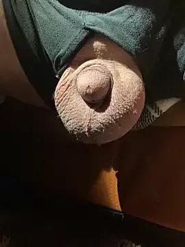 Photos of universalwatcher5591 from StripChat is Freechat