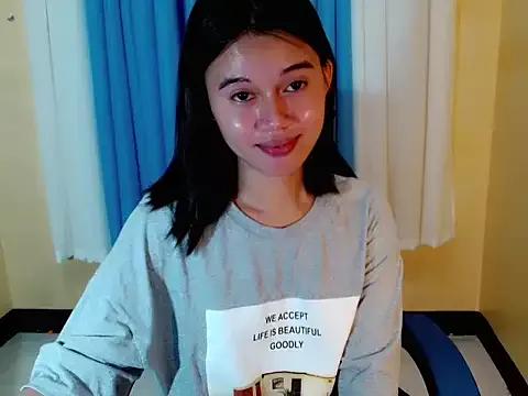 urgirl_mikah from StripChat is Freechat