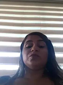 vaalery_latina from StripChat is Freechat