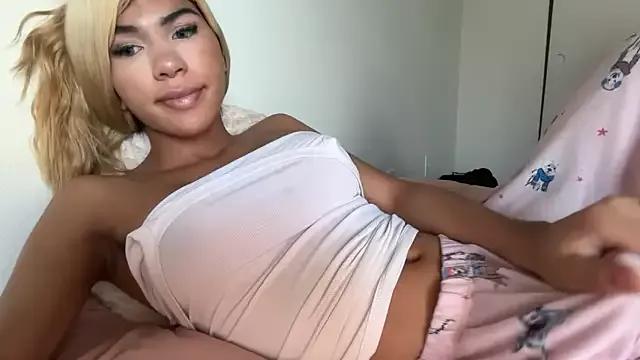 valeri-bigcock from StripChat is Freechat