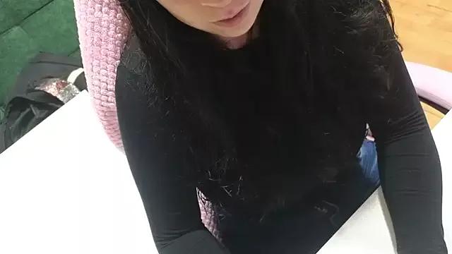 valery_cute_18 from StripChat is Freechat