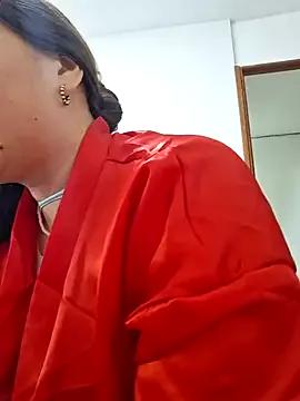 valilu_rosse27 from StripChat is Freechat