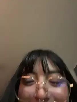 Valu_euphoria from StripChat is Freechat