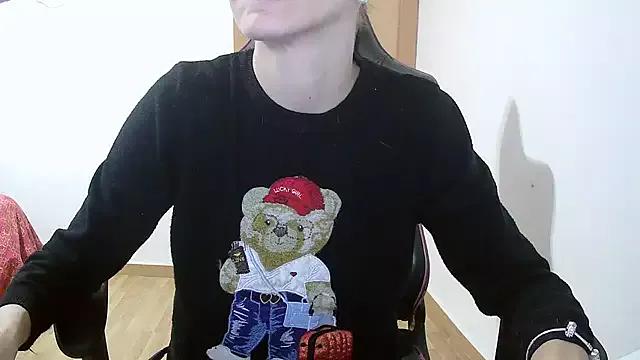 Vampirosa from StripChat is Freechat