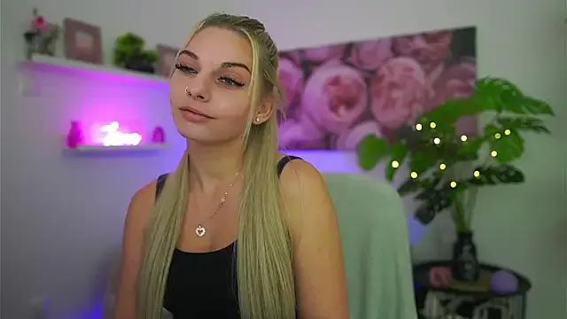 Vanda_Lust from StripChat is Freechat