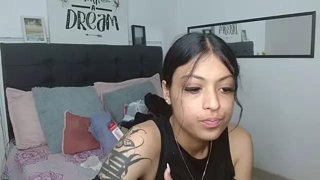 vaness_weet from StripChat is Freechat