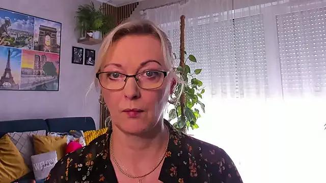 vanessa_chat from StripChat is Freechat