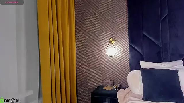 Vanessa_River from StripChat is Freechat