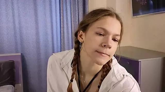 VelvetRisque from StripChat is Freechat