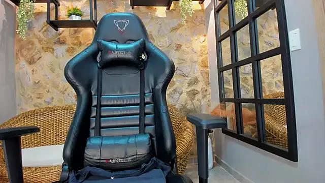 Customizable and immersive - Activate your taste buds and check-out our delicious choice of bondage cams streams with excited models getting their amazing bodies screwed with their beloved sex toys.