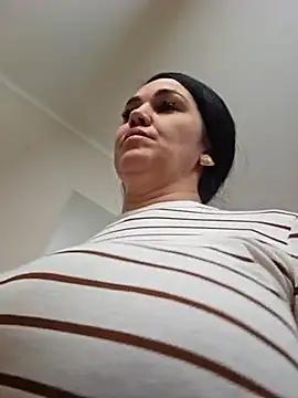 Photos of VickyDevine from StripChat is Freechat