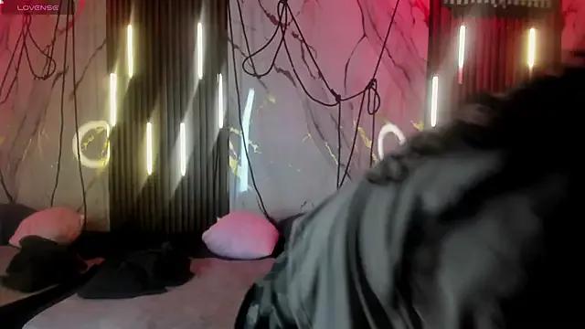 VictoriaDuart from StripChat is Freechat