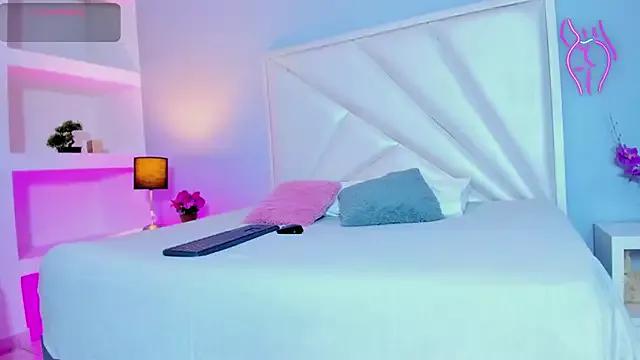 Customizable and immersive - Activate your taste buds and check-out our delicious choice of bondage cams streams with excited models getting their amazing bodies screwed with their beloved sex toys.