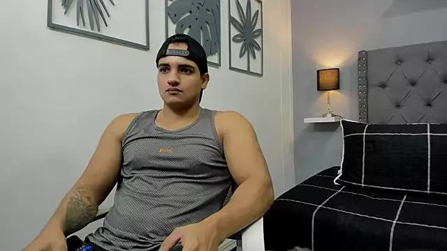 violeta_and_maxx from StripChat is Freechat