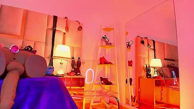 Customizable and immersive - Activate your taste buds and check-out our delicious choice of bondage cams streams with excited models getting their amazing bodies screwed with their beloved sex toys.