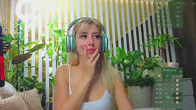 Customizable and immersive - Activate your taste buds and check-out our delicious choice of bondage cams streams with excited models getting their amazing bodies screwed with their beloved sex toys.