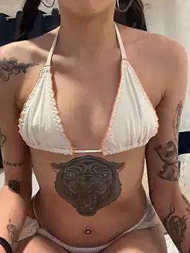 virtualgirlbr from StripChat is Freechat