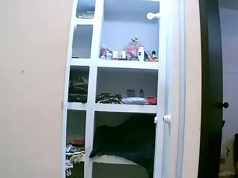 VittoriaTaylor from StripChat is Freechat