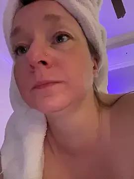 Vivian_MayXxX from StripChat is Freechat