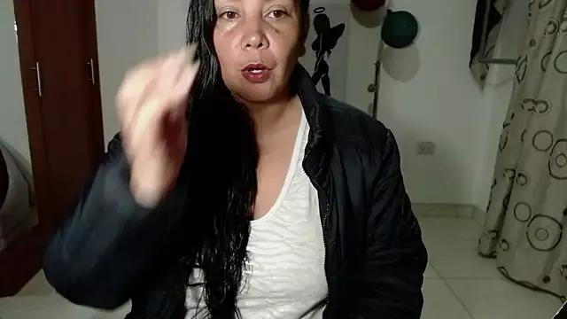 Vivian_milf_paint from StripChat is Freechat