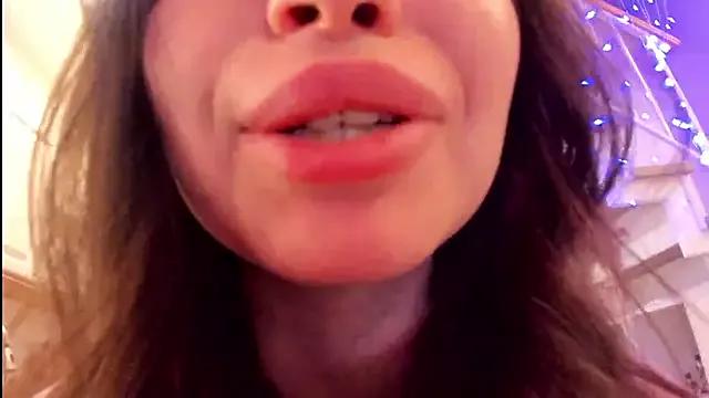 Voytinyme from StripChat is Freechat