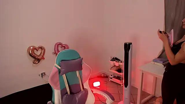 Customizable and immersive - Activate your taste buds and check-out our delicious choice of bondage cams streams with excited models getting their amazing bodies screwed with their beloved sex toys.