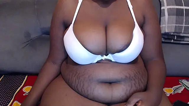 wealthypearl from StripChat is Freechat