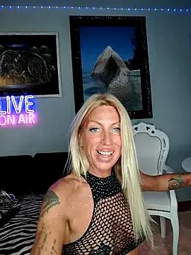 Weloveblue from StripChat is Freechat