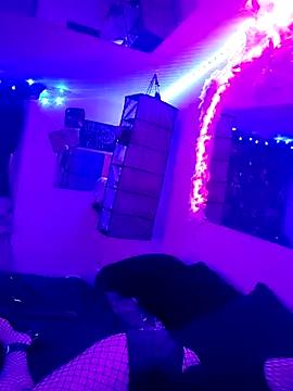 Wendyx666_Pika from StripChat is Freechat