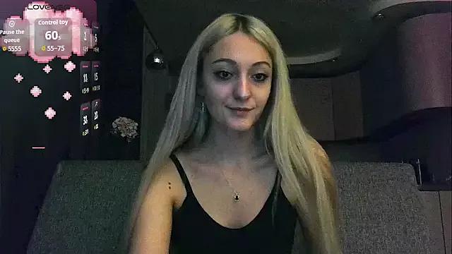 white_liillyy from StripChat is Freechat