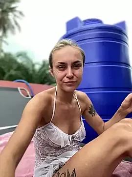 White_mistress from StripChat is Freechat