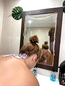Photos of Wild2XXX from StripChat is Group