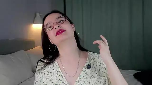 WildaBisom from StripChat is Freechat
