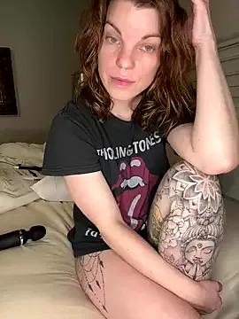 wildefaye from StripChat is Freechat