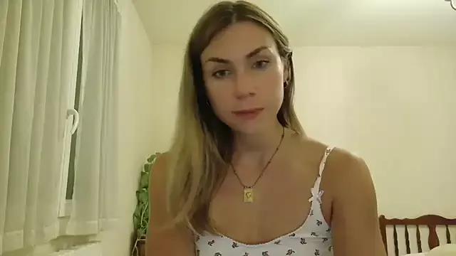 wonderalice31 from StripChat is Freechat
