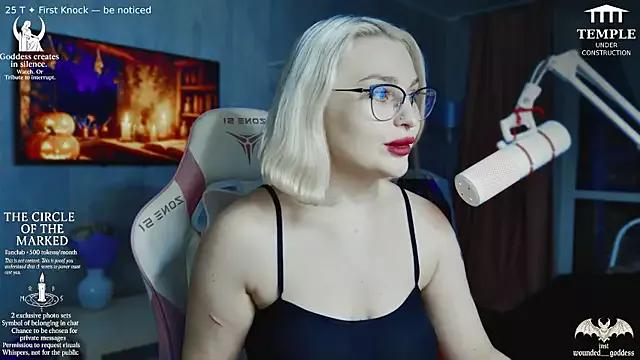 Customizable and immersive - Activate your taste buds and check-out our delicious choice of bondage cams streams with excited models getting their amazing bodies screwed with their beloved sex toys.