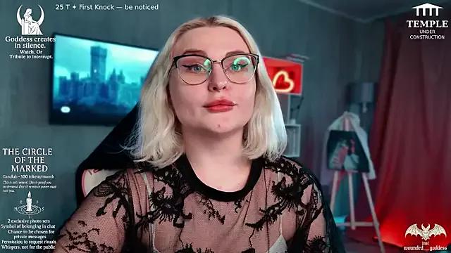 Wounded_Goddess_ from StripChat is Freechat