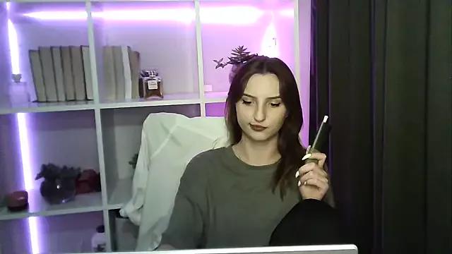 X_Alisa from StripChat is Freechat