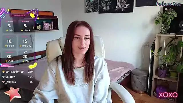 xx_adrihanna_xx from StripChat is Freechat
