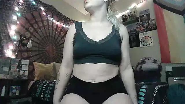 xx_xyris from StripChat