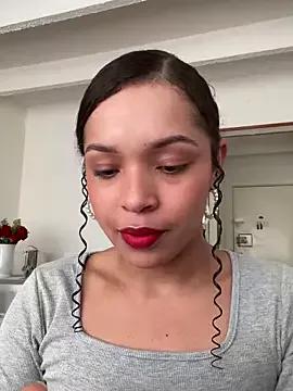 Yasmin777_ from StripChat is Freechat