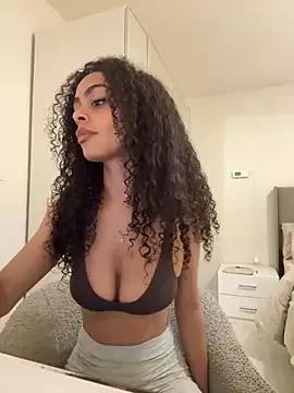 yasmingarcia from StripChat is Freechat