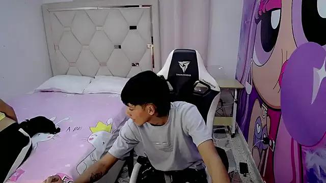 Yisus_and_melody_ from StripChat is Freechat