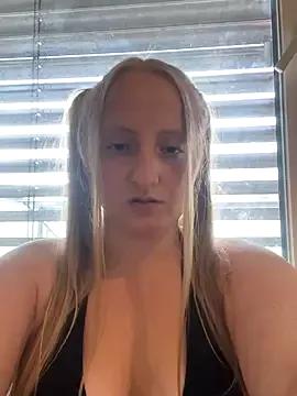 YoungHailey from StripChat is Freechat