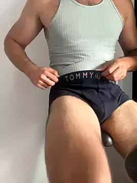 Youngmuscelfit9 from StripChat is Freechat