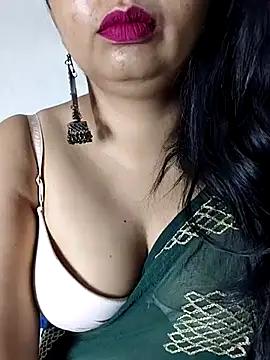 YouR_HuMaiRah from StripChat is Freechat