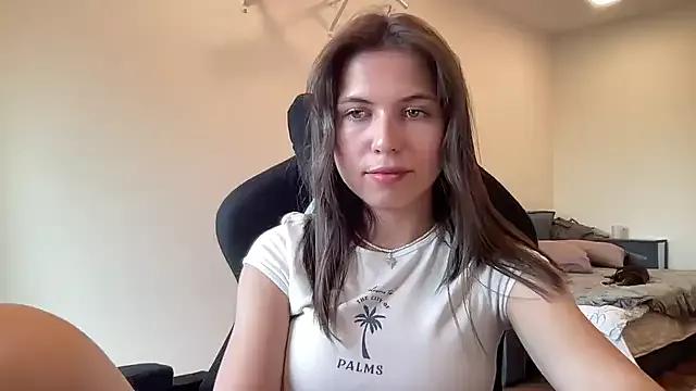 YourrAngelllll from StripChat is Freechat
