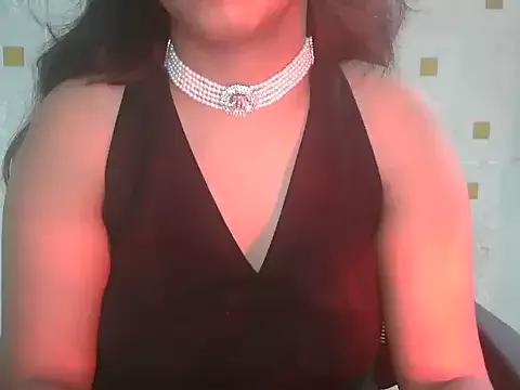 Yours_maira from StripChat is Freechat