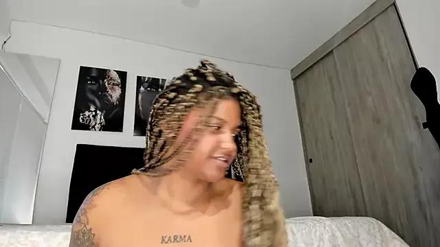 ZahraRose from StripChat is Freechat