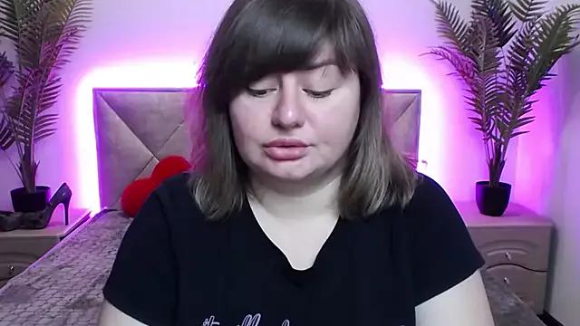 ZannaDreil from StripChat is Freechat